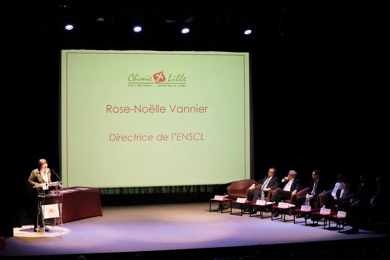 Corporate reportage