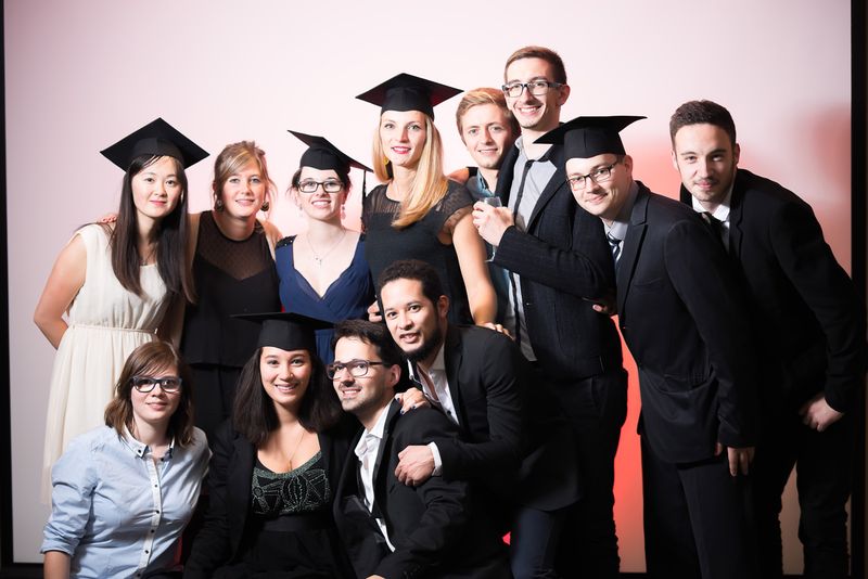 Corporate reportage